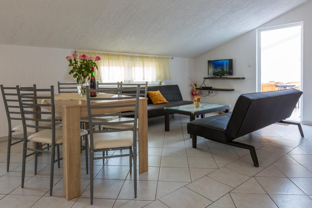 Apartments Marica Novi Vinodolski Eksteriør bilde