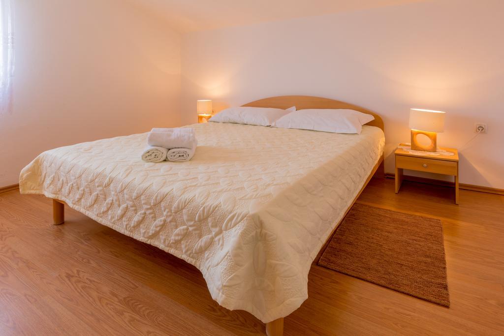 Apartments Marica Novi Vinodolski Eksteriør bilde