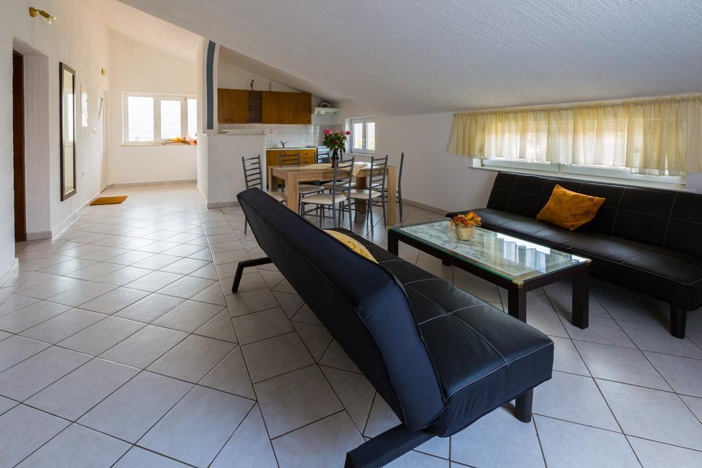 Apartments Marica Novi Vinodolski Eksteriør bilde