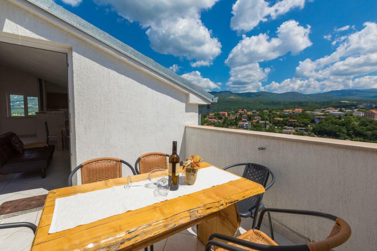 Apartments Marica Novi Vinodolski Eksteriør bilde